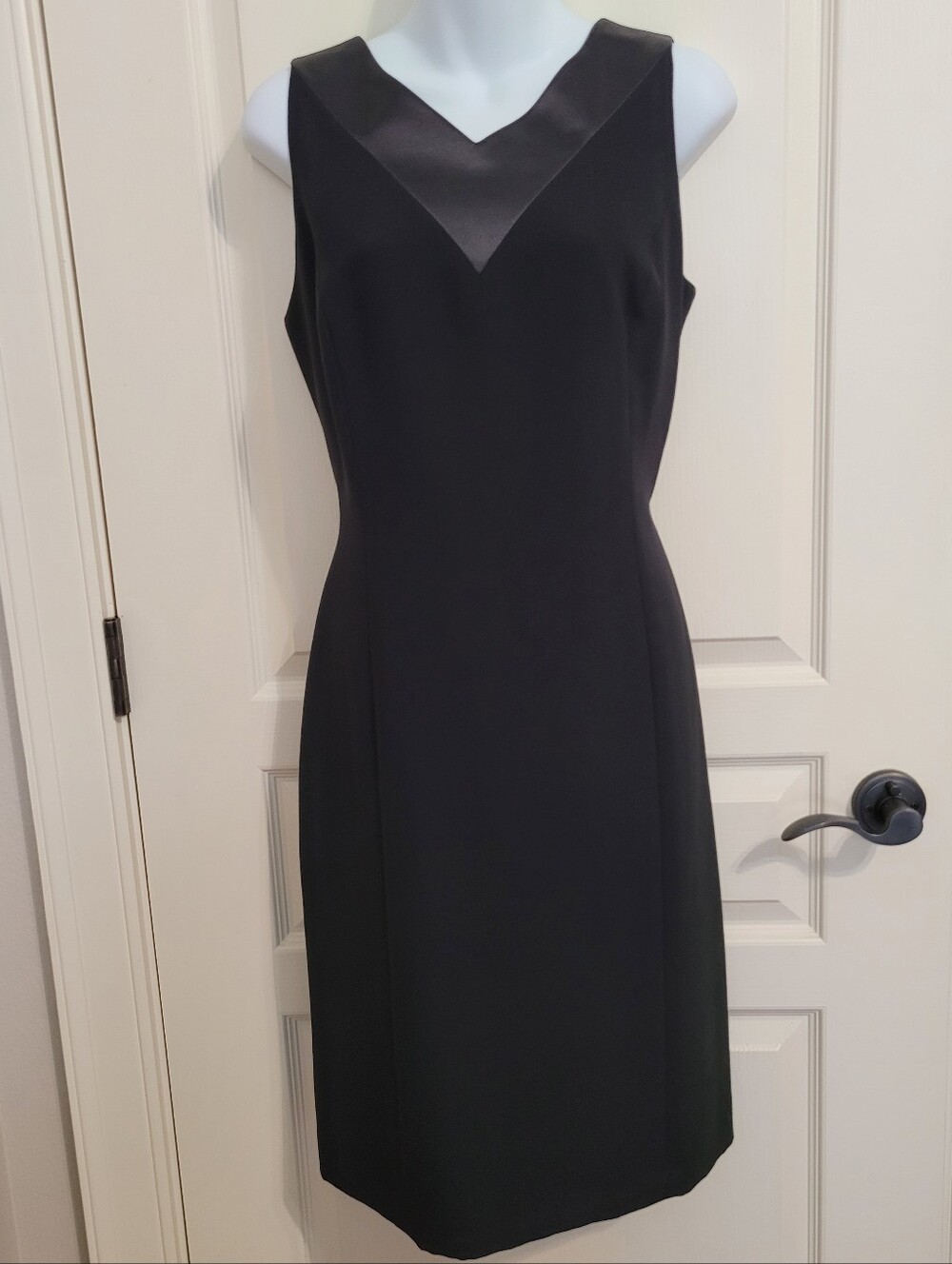 Kasper Petite Classic Sleeveless Sheath Dress - Sz 10P, Black, EUC